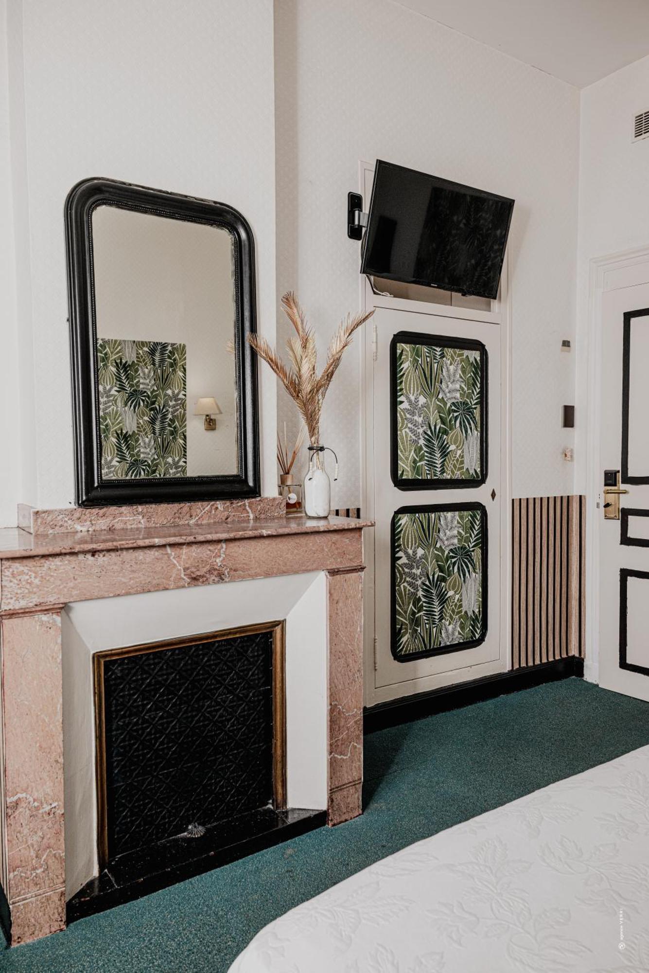 Hotel Moderne Et Pigeon ليمو المظهر الخارجي الصورة